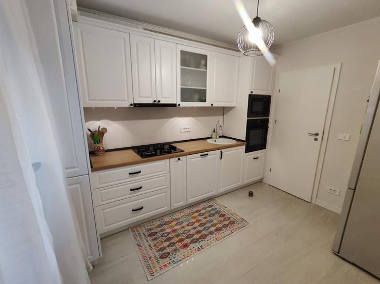 Apartament cu 2 camere decomandat, mobilat în Aradului