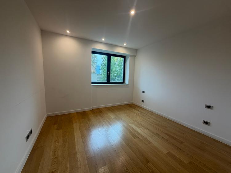 Apartament cu 2 camere decomandat în Aviației