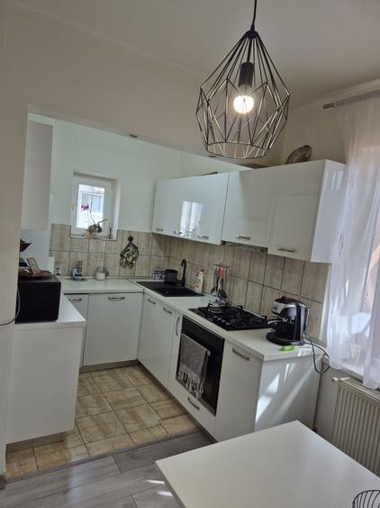 Casă cu 4 camere în Ghiroda