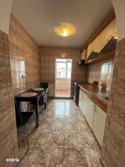 Apartament cu 3 camere decomandat, mobilat în Paltiniș