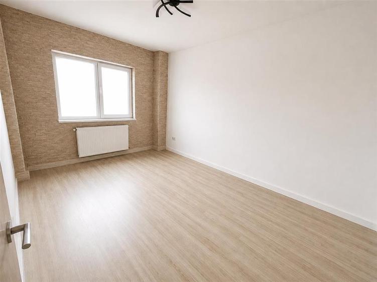 Apartament cu 3 camere decomandat în Mihai Viteazul