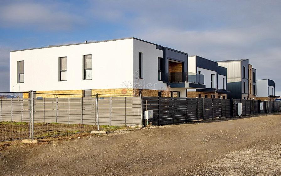 Casă individuală cu 4 camere cu Teren 380 Mp în Ghimbav Livadă