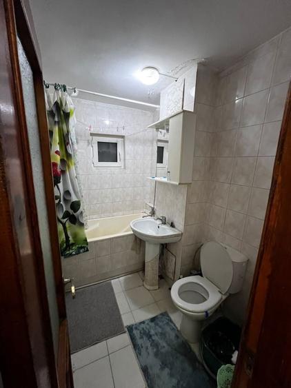 Apartament cu 2 camere decomandat în Exterior Vest