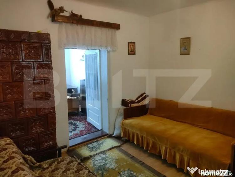 Casă cu 4 camere cu Teren 2190 Mp în Siret