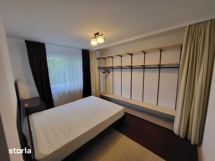 Apartament cu 2 camere decomandat în Titan