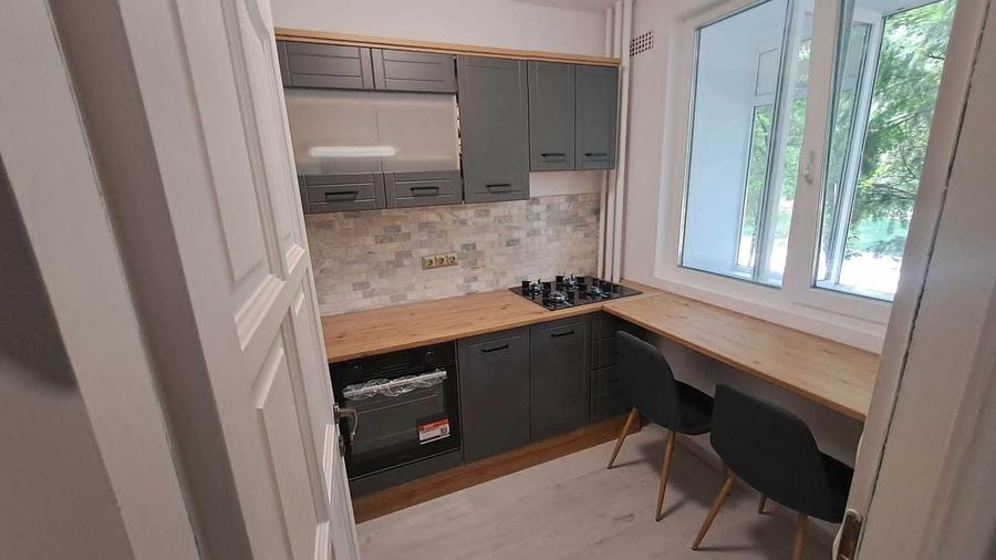 Direct proprietar.Prima inchiriere ap. 2 cam,Pajura. Etaj 1/4, renovat recent, mobilier si electrocasnice noi. Situat vizavi de Scoala Gimnaziala 178 - 4