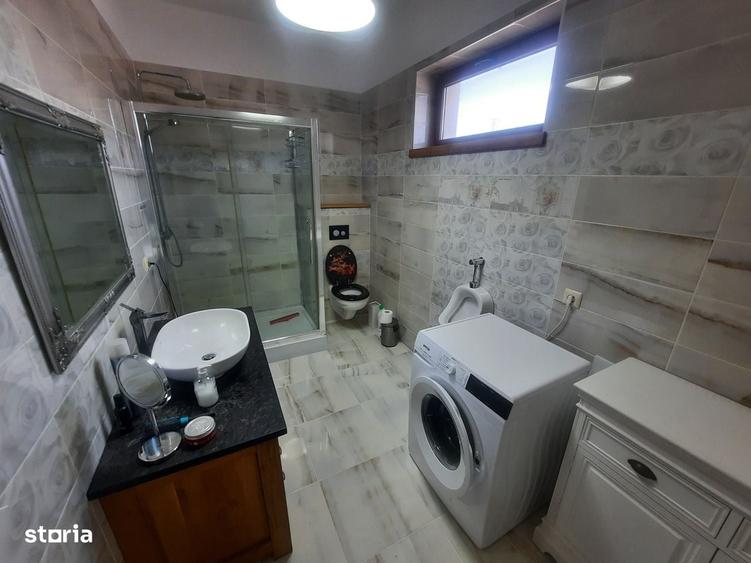 Casă cu 4 camere în Mărtinești