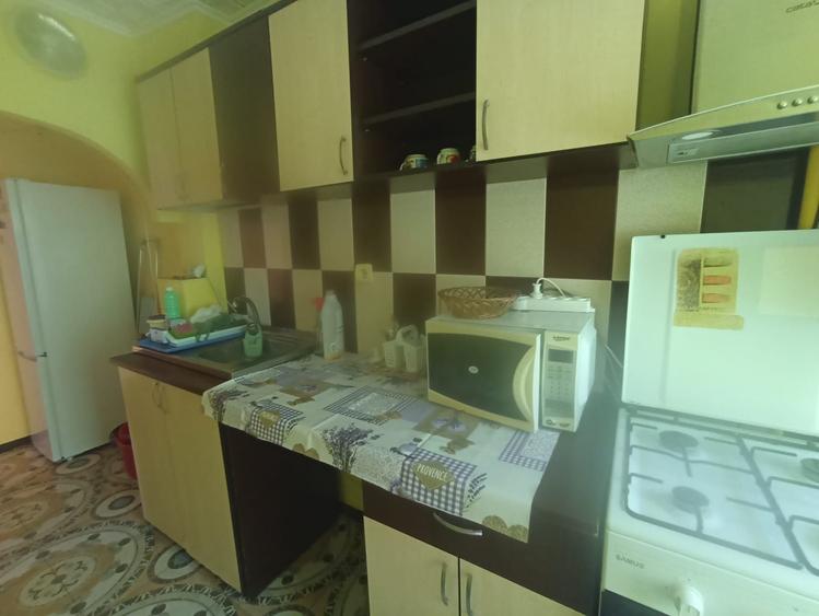 Garsonieră decomandată în Central