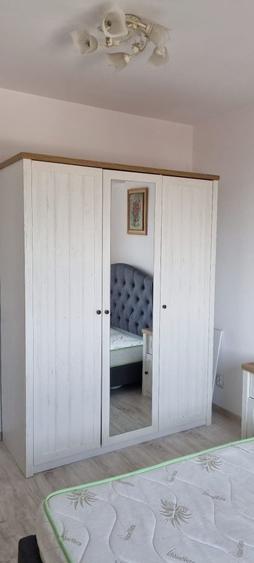 Apartament cu 2 camere decomandat în Berceni