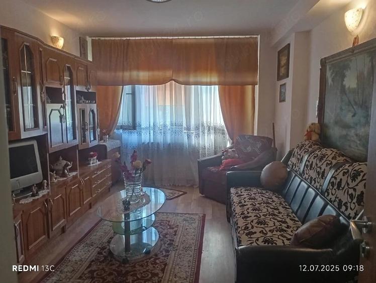 De inchiriat: Apartament 2 camere, etaj 2, Zona URA, mobilat complet - 5