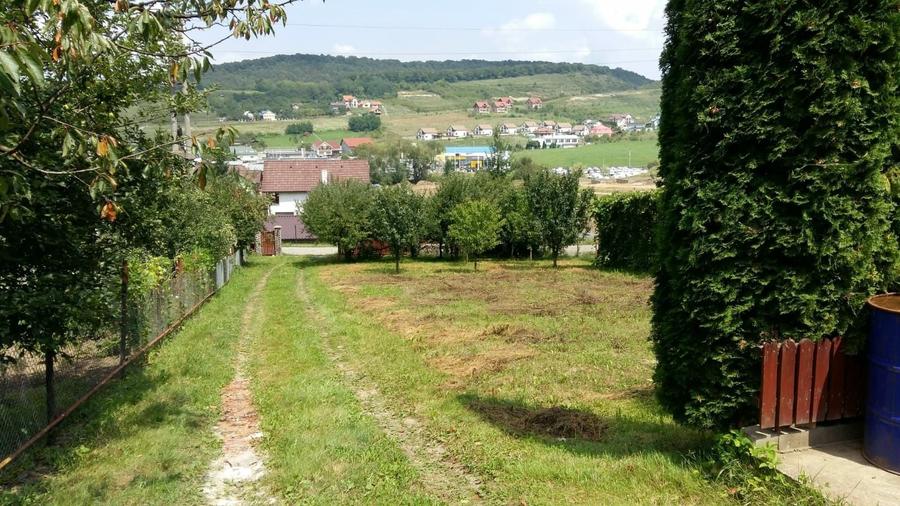 Casă cu 2 camere în Corunca