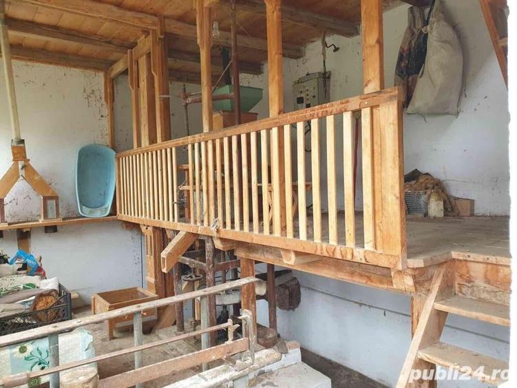 Casă cu 2 camere cu Teren 1000 Mp în Florești