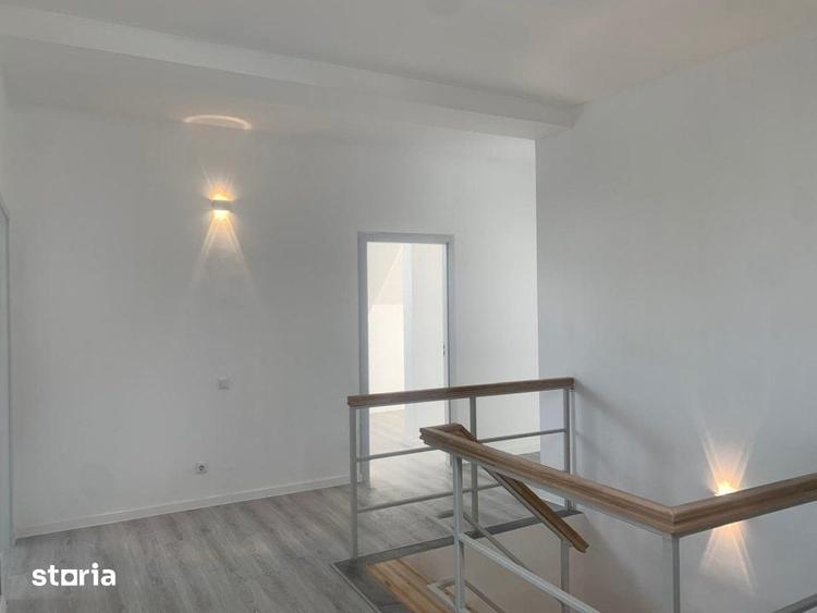 Casă cu 5 camere cu Teren 395 Mp în Central
