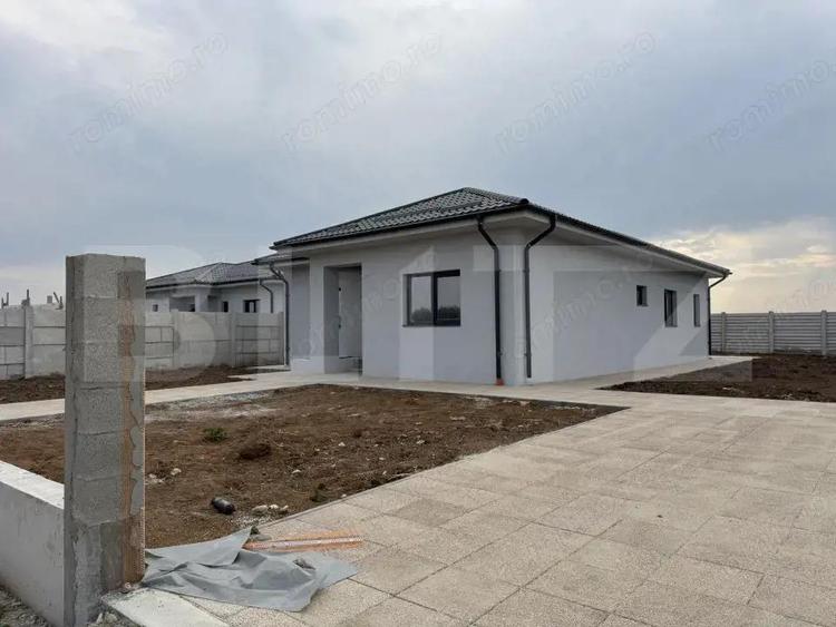 Casă cu 4 camere cu Teren 600 Mp în Pielești