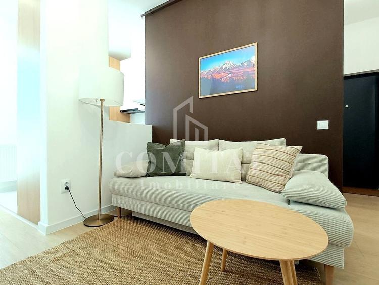Apartament cu 2 camere semidecomandat, mobilat în Florești