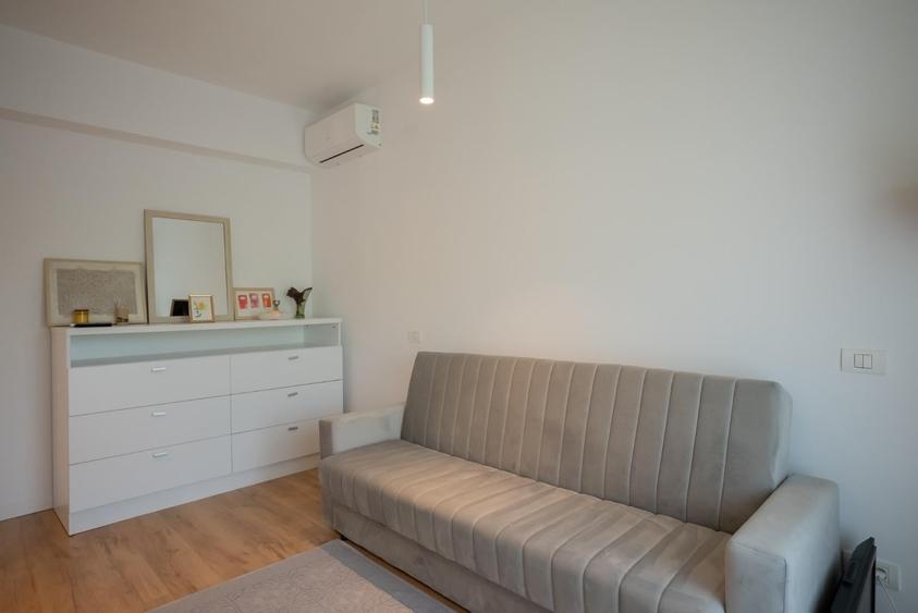 Casă cu 5 camere cu Teren 350 Mp în Tunari