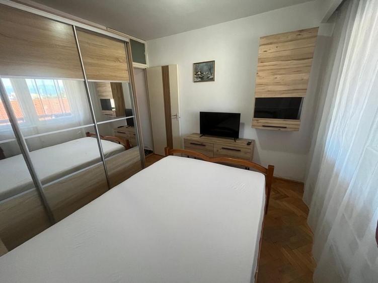 Apartament cu 3 camere decomandat în Terezian