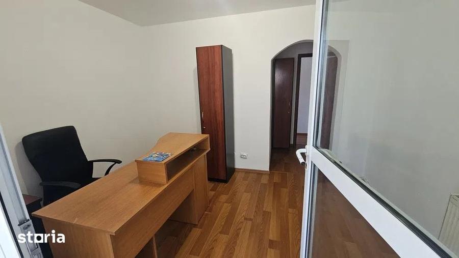 Spațiu comercial, de 84 mp, în Dârste