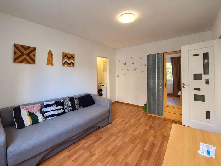 Apartament cu 2 camere semidecomandat, mobilat în Mănăștur