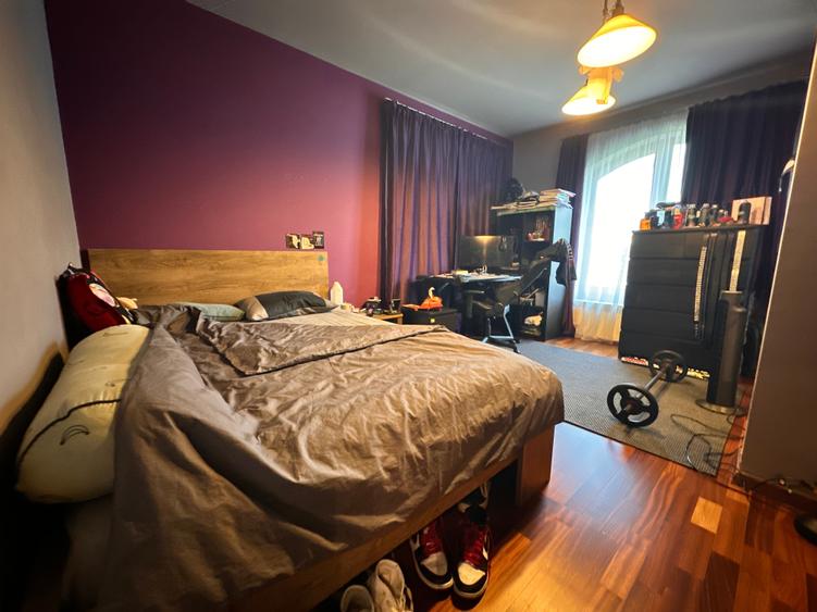 Casă individuală cu 5 camere cu Piscina în Exterior Nord
