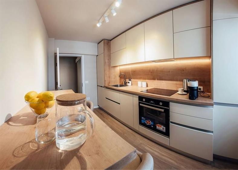 Apartament cu 3 camere în Ultracentral