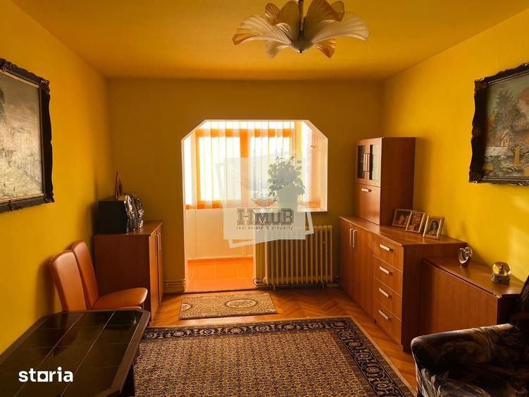 Apartament cu 3 camere decomandat în Vasile Aaron