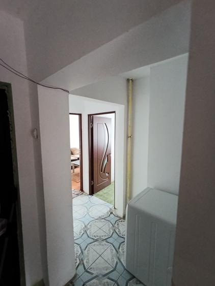 Apartament de vanzare 2 dormitoare, o sufragerie, 2 holuri, 1 bucatarie, 1 baie - 5