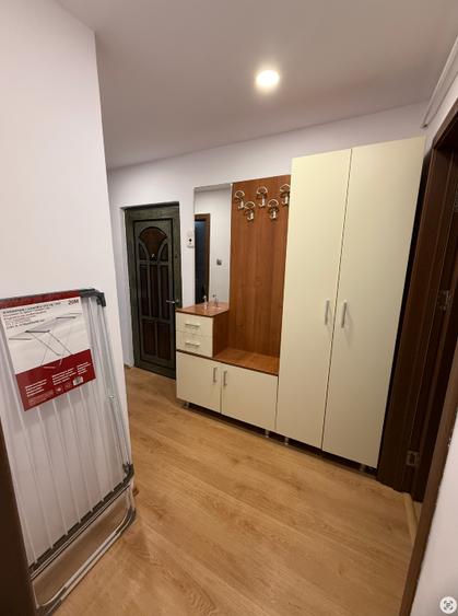 Apartament cu 2 camere decomandat, mobilat în Nicolina