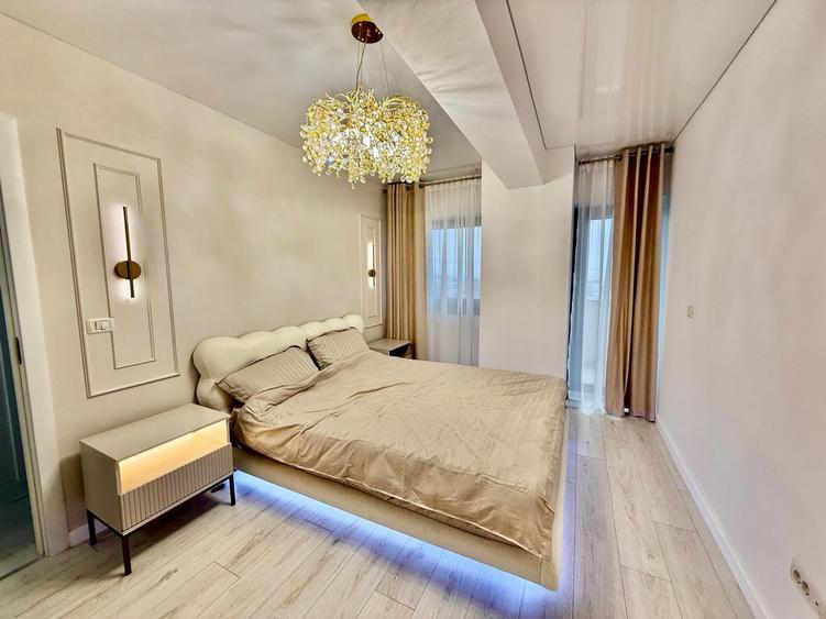 Apartament cu 3 camere decomandat în Nicolina