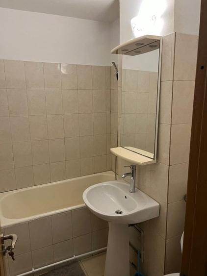 Apartament cu 2 camere decomandat în Gară