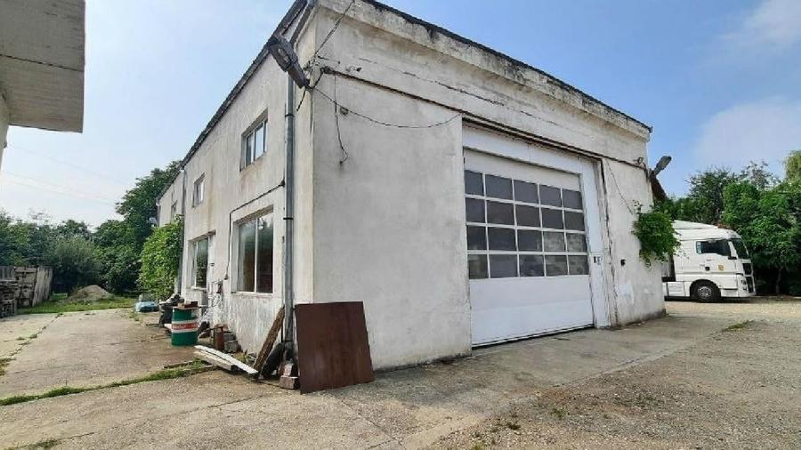 Spațiu industrial, de 270 mp, în Nord