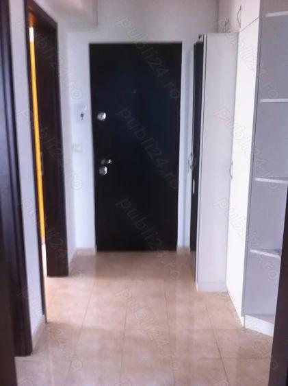 Apartament cu 2 camere semidecomandat în Sud-Vest