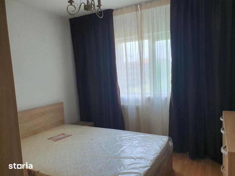 Apartament cu 3 camere decomandat în 9 Mai