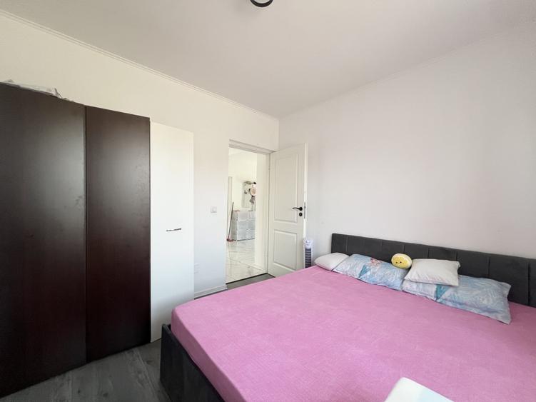 Duplex cu 3 camere cu Canalizare în Sânmihaiu Român