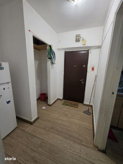 Garsonieră decomandată în Berceni