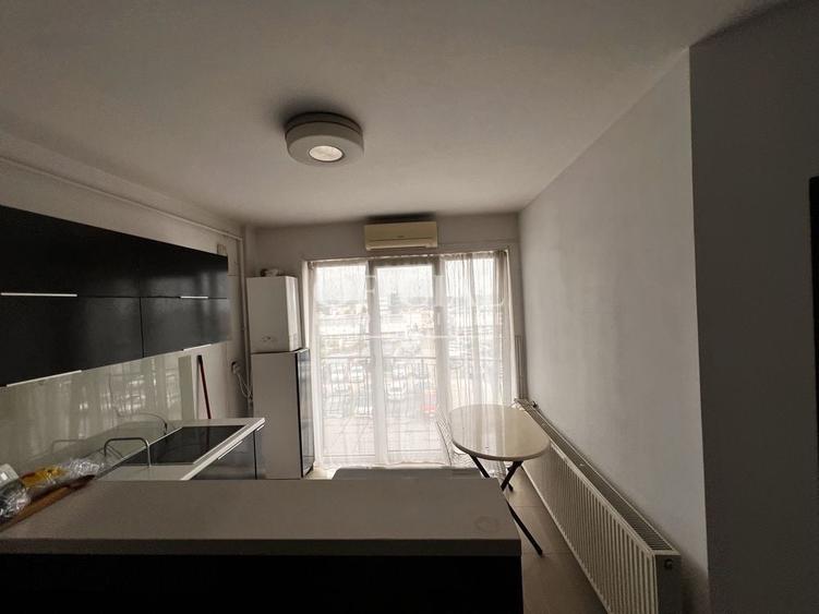 Apartament cu 2 camere semidecomandat, mobilat în Zorilor