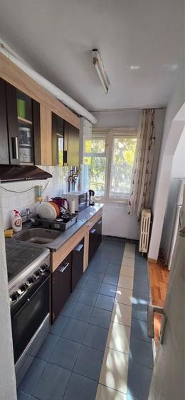 Inchiriez apartament