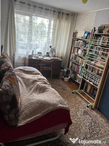 Apartament cu 3 camere semidecomandat în Gheorgheni