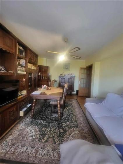 Apartament cu 3 camere decomandat în Autogară