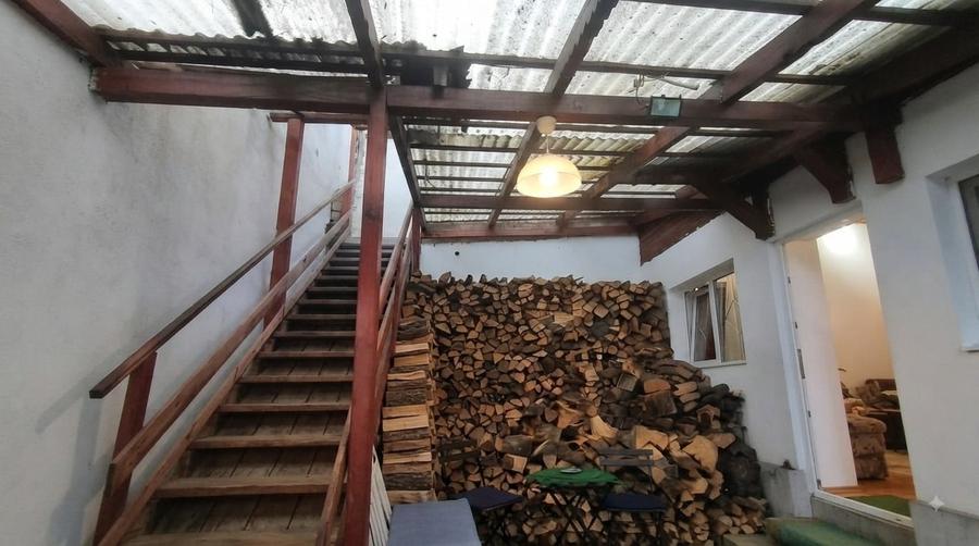Casă individuală cu 3 camere cu Canalizare în Schei