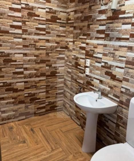 Casă cu 3 camere cu Teren 1152 Mp în Central