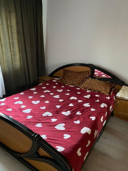 Apartament cu 3 camere decomandat în Exterior Vest