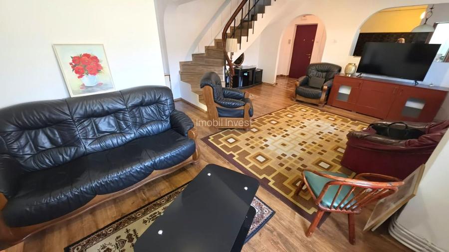 Apartament 4 camere, 95 mp – Cetate, 400 euro/lună