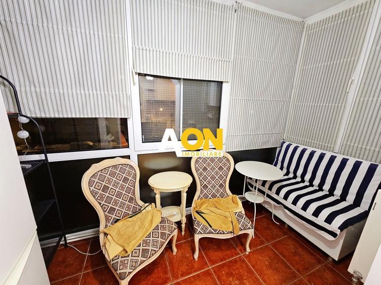 Apartament cu 3 camere decomandat, mobilat în Cetate