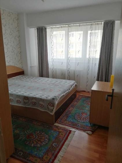 Apartament cu 2 camere semidecomandat, mobilat în Ozana