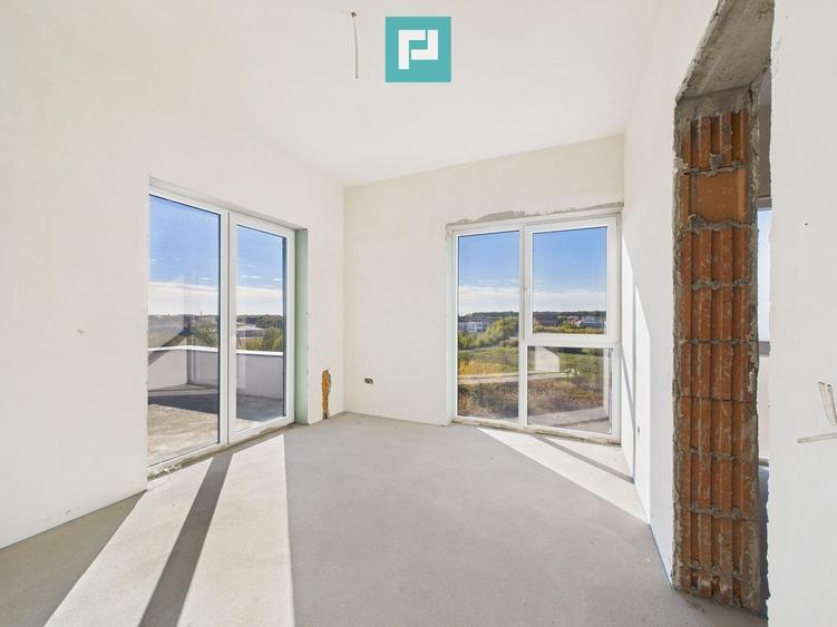 Penthouse cu 3 camere în Ghiroda