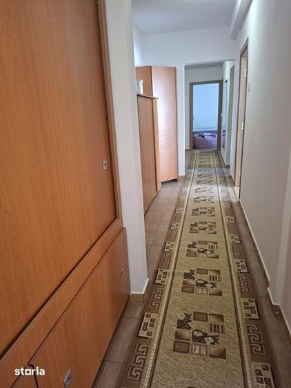 Apartament cu 3 camere decomandat în Ștrand