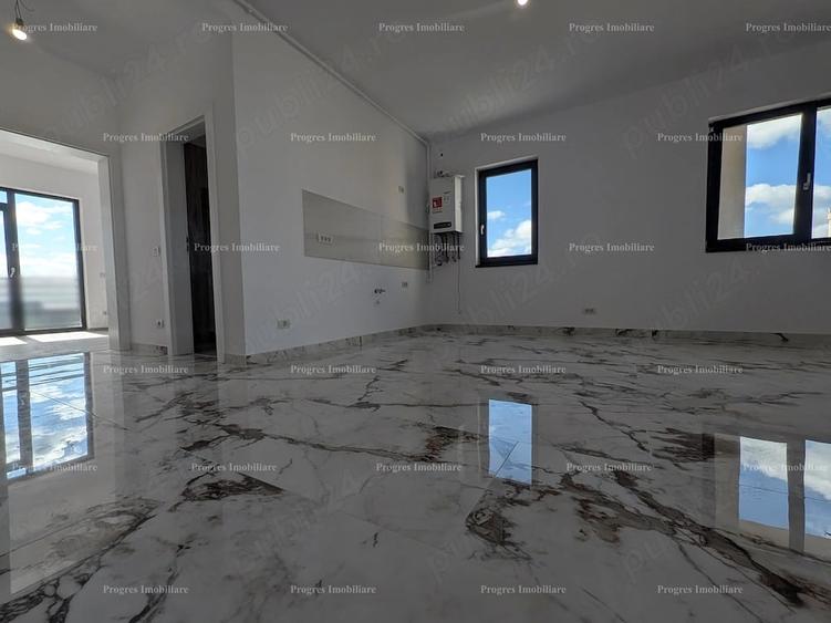Apartament cu 3 camere decomandat în Est