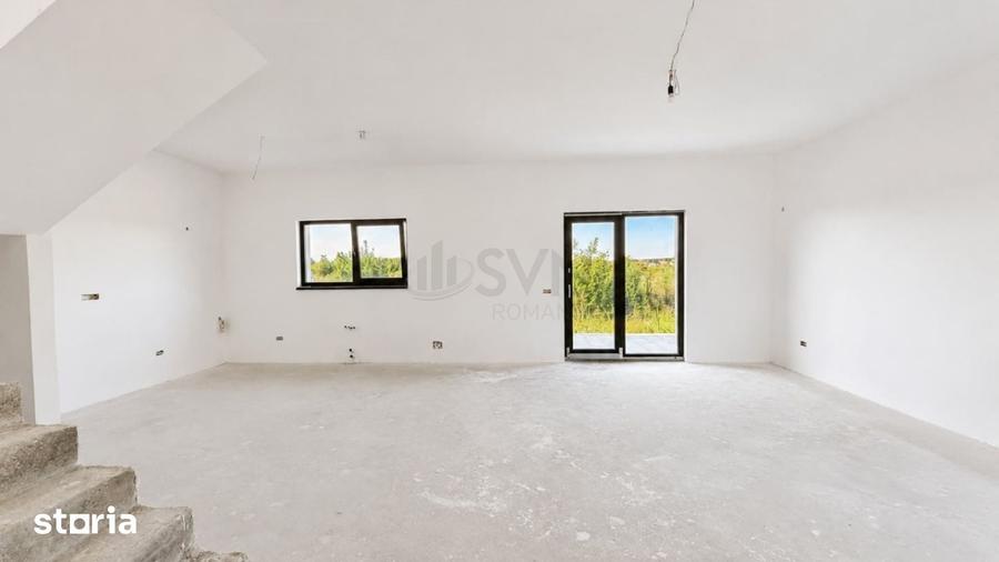 Casă cu 7 camere cu Teren 400 Mp în Corbeanca