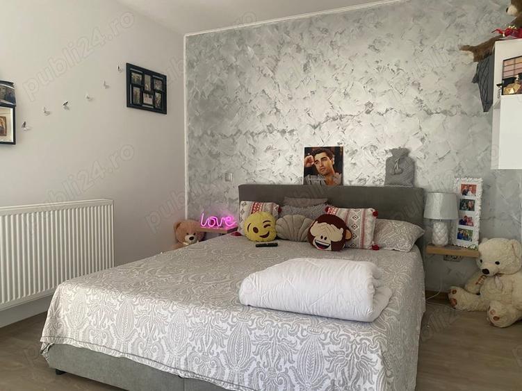 Casă cu 4 camere cu Teren 1200 Mp în Țintea